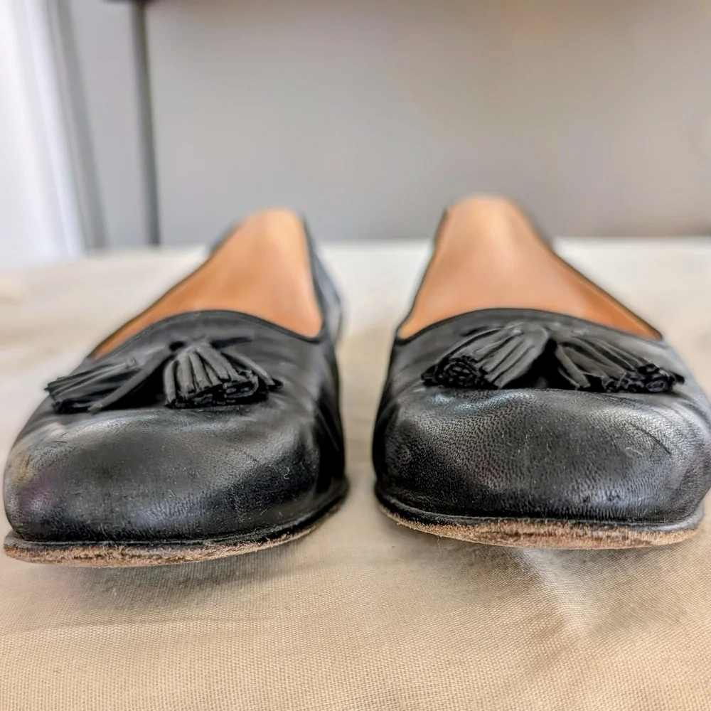 Cole Haan Black Leather Tassel Loafers Classic Minimalist Flats Size 9 AAA
